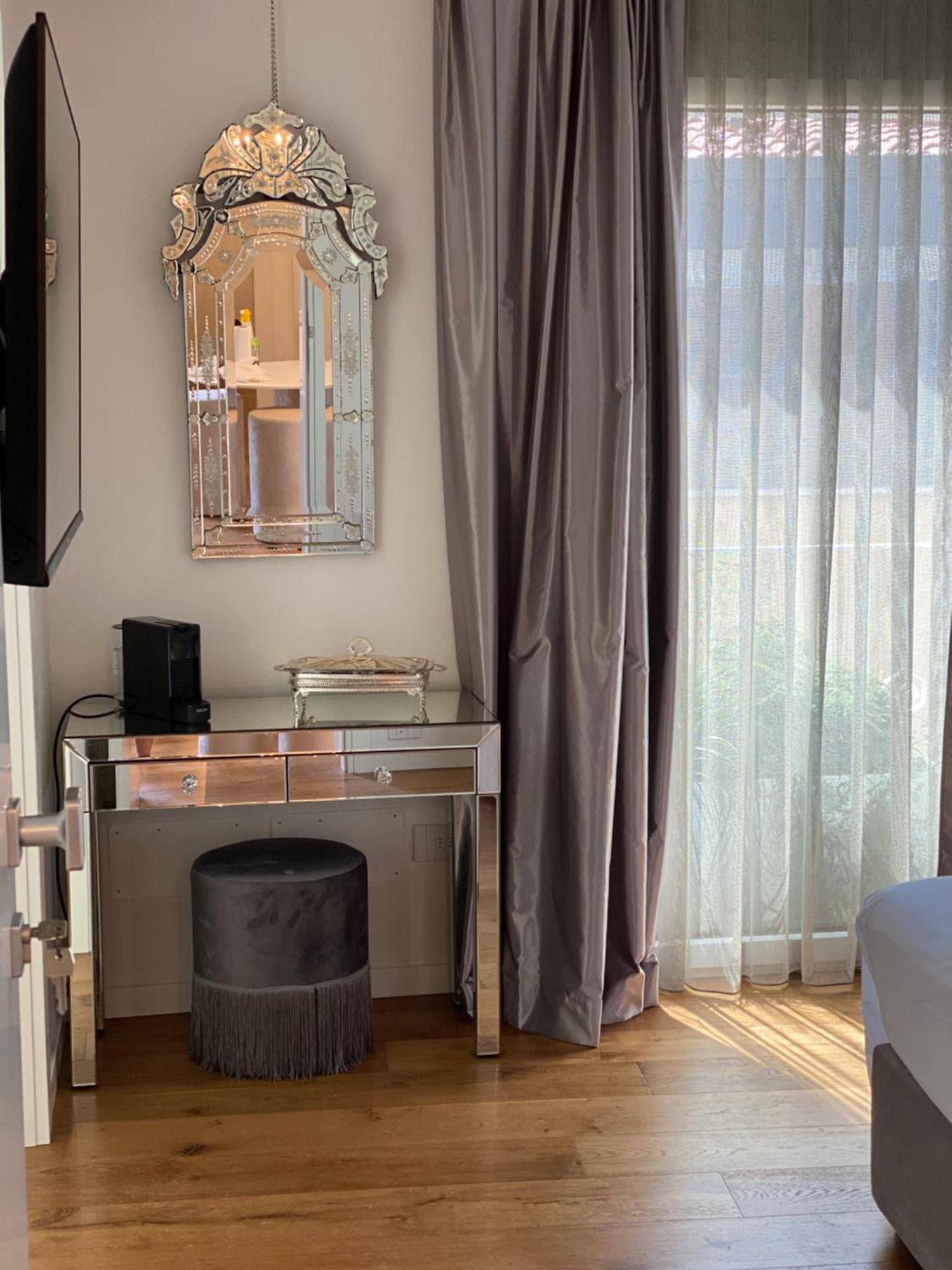 Ca' Squero911 Luxury Rooms チェゼナーティコ エクステリア 写真